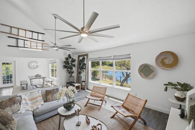 4700 Regina Drive, Fort Pierce, FL 34982