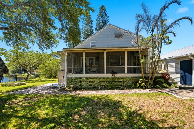 4700 Regina Drive, Fort Pierce, FL 34982