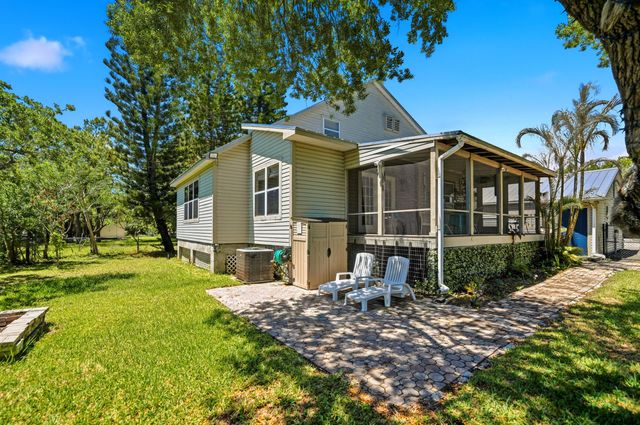 4700 Regina Drive, Fort Pierce, FL 34982