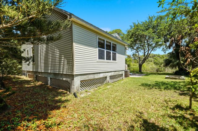 4700 Regina Drive, Fort Pierce, FL 34982