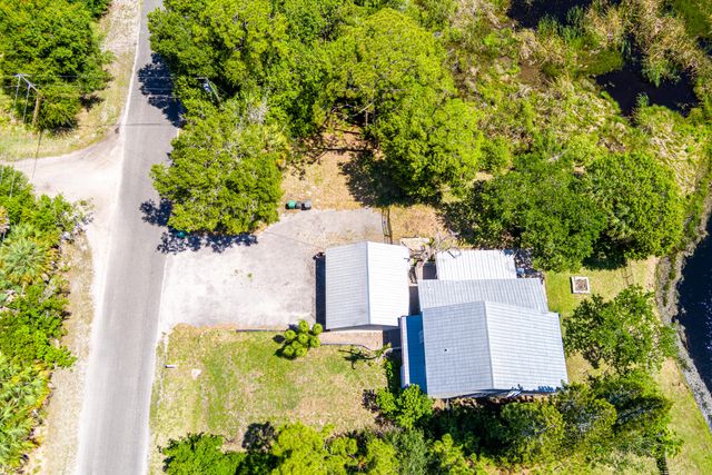 4700 Regina Drive, Fort Pierce, FL 34982