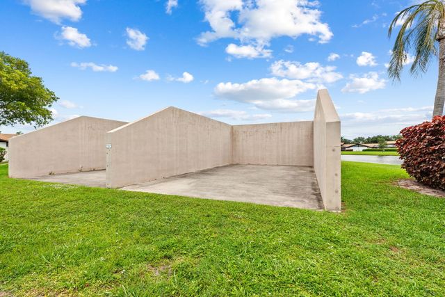 9226 Boca Gardens Parkway E, Boca Raton, FL 33496