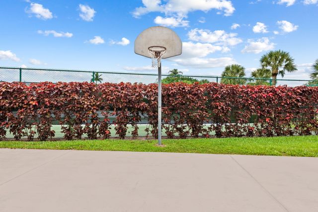 9226 Boca Gardens Parkway E, Boca Raton, FL 33496