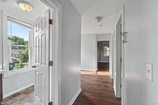 39 Spruce St, Poughkeepsie, NY 12601