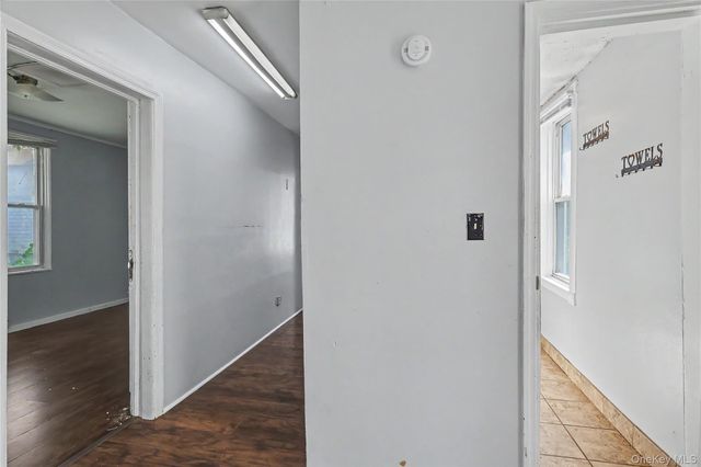 39 Spruce St, Poughkeepsie, NY 12601