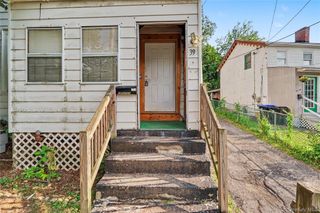 39 Spruce St, Poughkeepsie, NY 12601