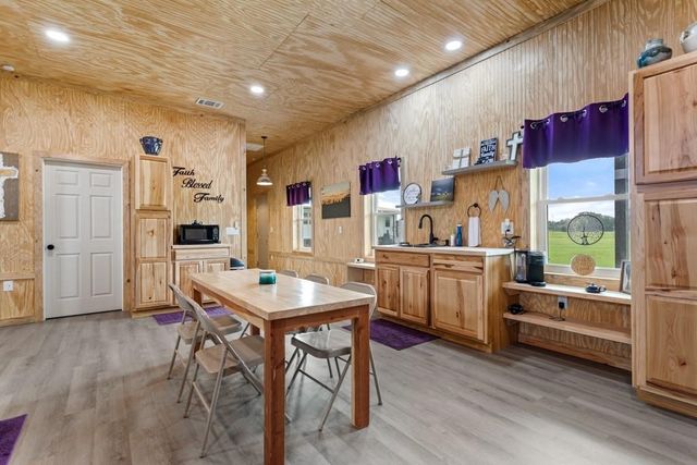 8642 S Fm 779, Alba, TX 75410
