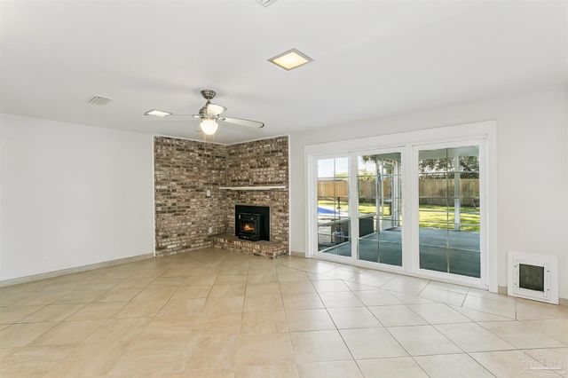 424 Dracena Way, Gulf Breeze, FL 32561