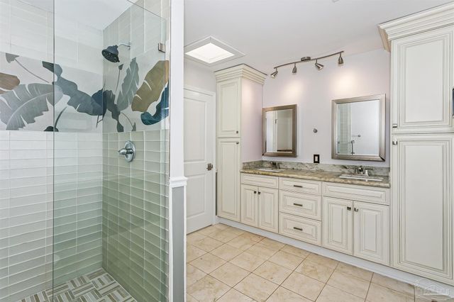 424 Dracena Way, Gulf Breeze, FL 32561