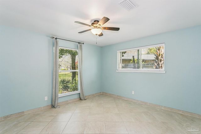 424 Dracena Way, Gulf Breeze, FL 32561