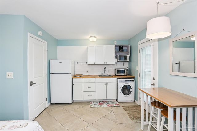 424 Dracena Way, Gulf Breeze, FL 32561