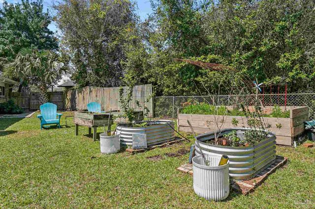 424 Dracena Way, Gulf Breeze, FL 32561