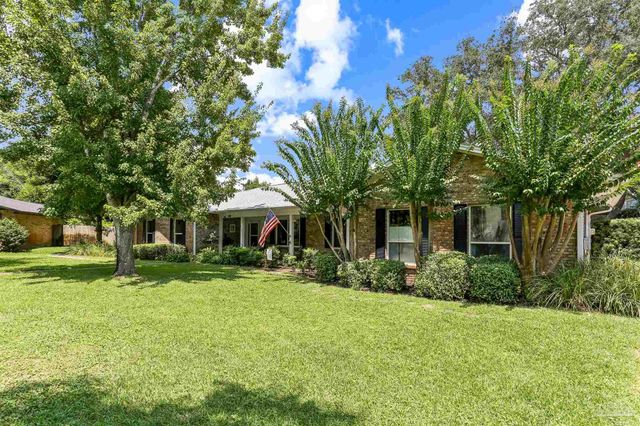 424 Dracena Way, Gulf Breeze, FL 32561