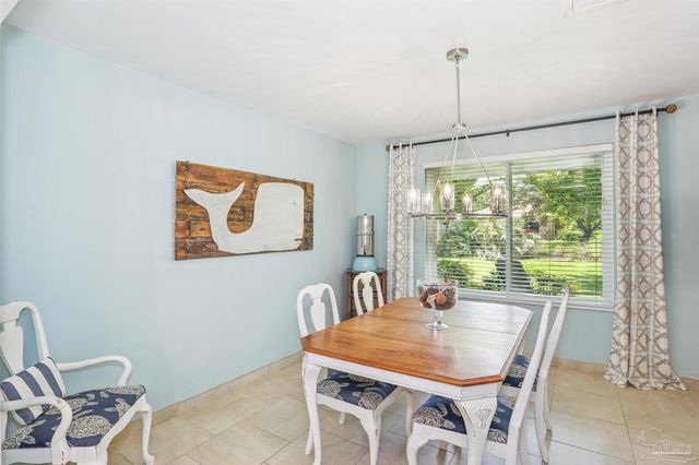 424 Dracena Way, Gulf Breeze, FL 32561