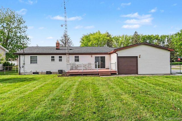4497 Sunnymead Avenue, Burton, MI 48519