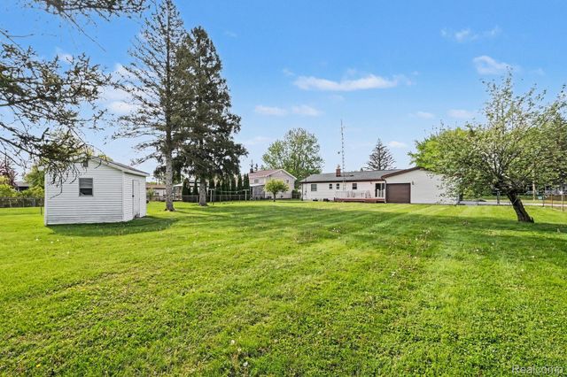 4497 Sunnymead Avenue, Burton, MI 48519