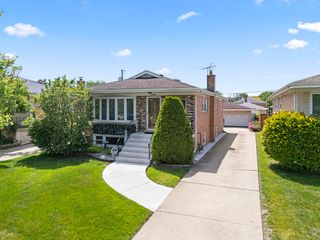 7728 Natchez Avenue, Burbank, IL 60459