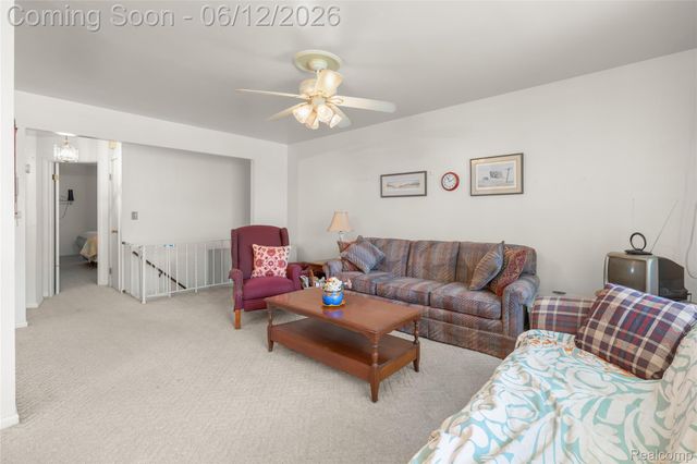 25204 Franklin Terrace, South Lyon, MI 48178