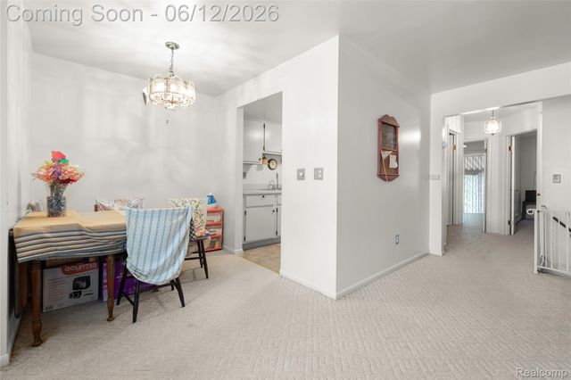25204 Franklin Terrace, South Lyon, MI 48178