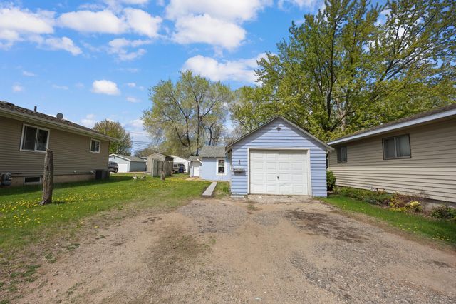715 25th Avenue N, Saint Cloud, MN 56303
