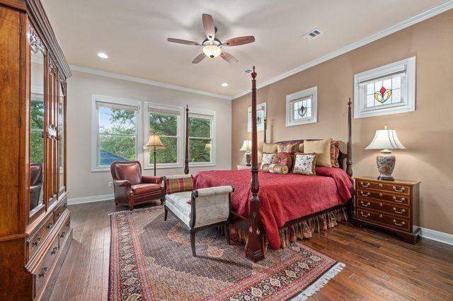 104 Bella Strada CV, Austin, TX 78734