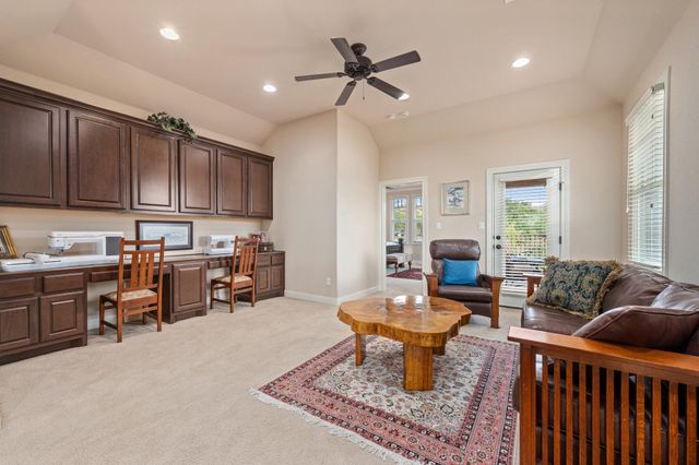 104 Bella Strada CV, Austin, TX 78734
