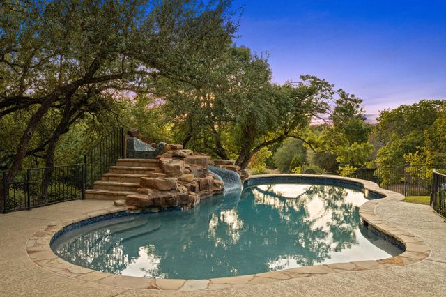 104 Bella Strada CV, Austin, TX 78734