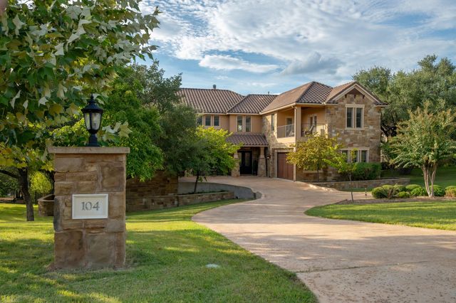 104 Bella Strada CV, Austin, TX 78734