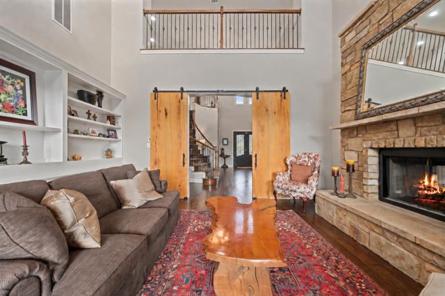 104 Bella Strada CV, Austin, TX 78734