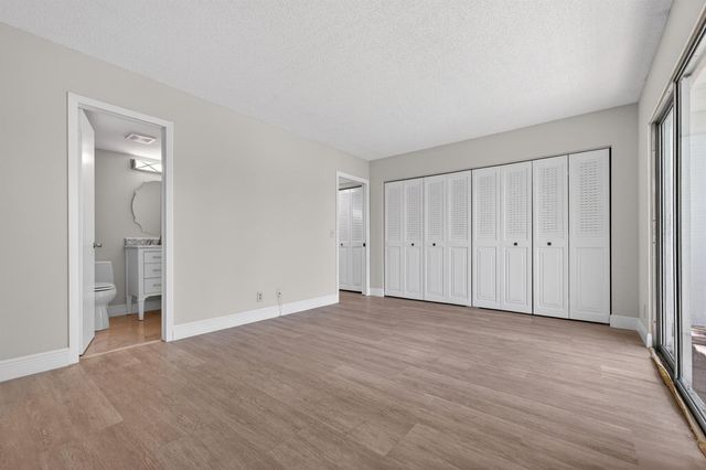 20 Dorset A, Boca Raton, FL 33434