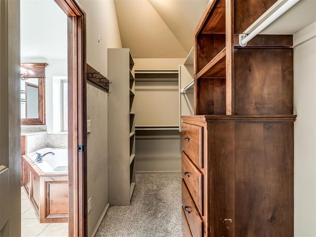 801 S Avery Drive, Moore, OK 73160