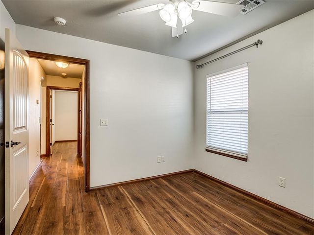 801 S Avery Drive, Moore, OK 73160