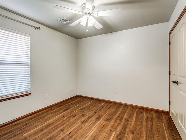 801 S Avery Drive, Moore, OK 73160