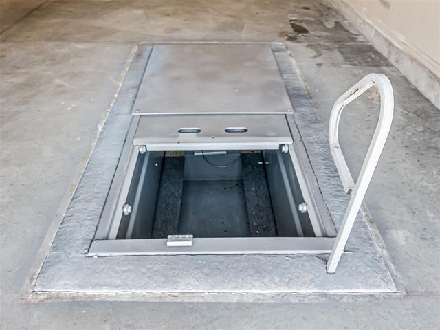 801 S Avery Drive, Moore, OK 73160