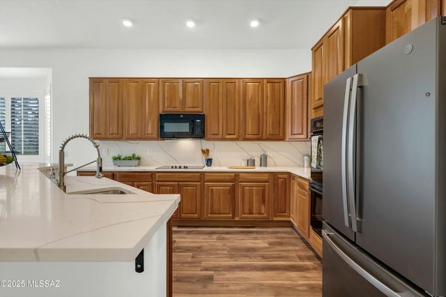 8826 N Sky Dancer Circle, Tucson, AZ 85742