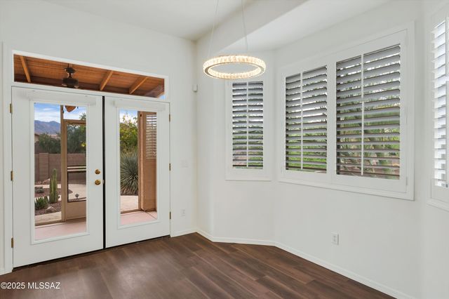 8826 N Sky Dancer Circle, Tucson, AZ 85742