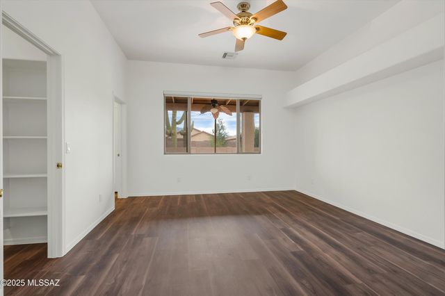 8826 N Sky Dancer Circle, Tucson, AZ 85742