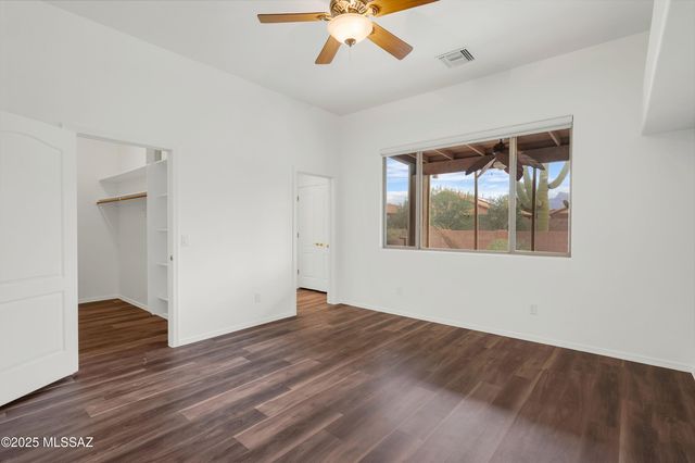 8826 N Sky Dancer Circle, Tucson, AZ 85742