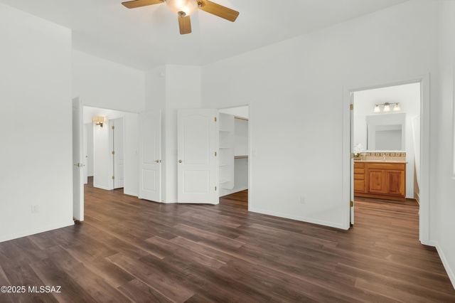 8826 N Sky Dancer Circle, Tucson, AZ 85742