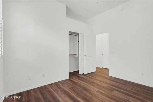 8826 N Sky Dancer Circle, Tucson, AZ 85742