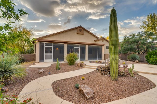 8826 N Sky Dancer Circle, Tucson, AZ 85742