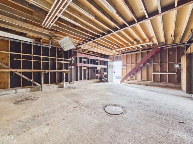 2016 S Shipley Street, Muncie, IN 47302