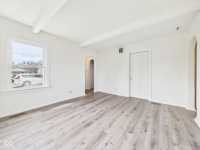 2016 S Shipley Street, Muncie, IN 47302