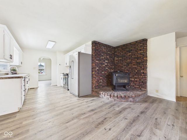 2016 S Shipley Street, Muncie, IN 47302