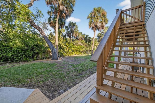 9402 OAK STREET, Riverview, FL 33578