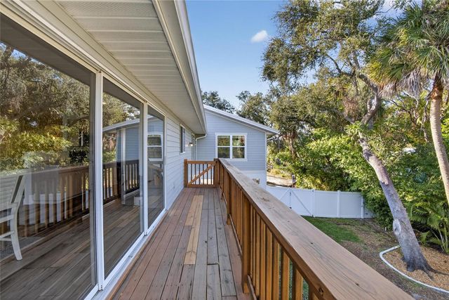 9402 OAK STREET, Riverview, FL 33578