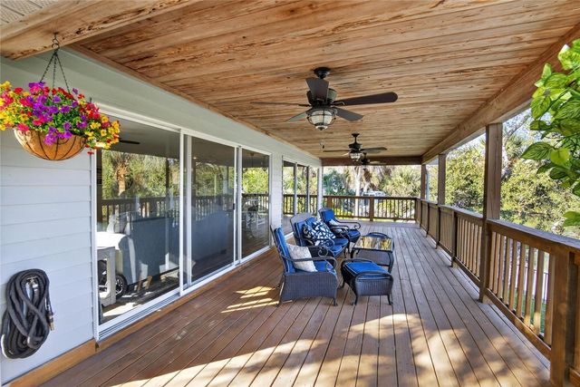 9402 OAK STREET, Riverview, FL 33578