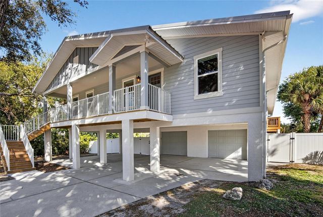 9402 OAK STREET, Riverview, FL 33578