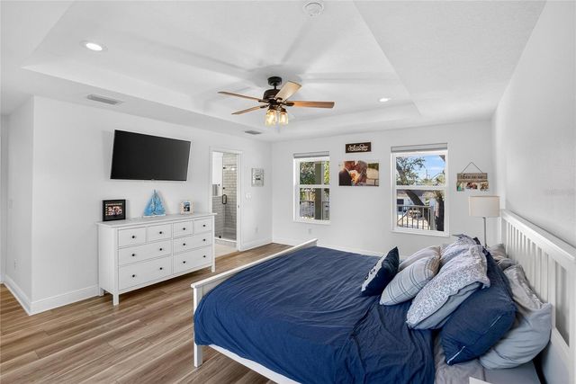 9402 OAK STREET, Riverview, FL 33578