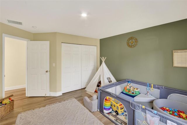 9402 OAK STREET, Riverview, FL 33578